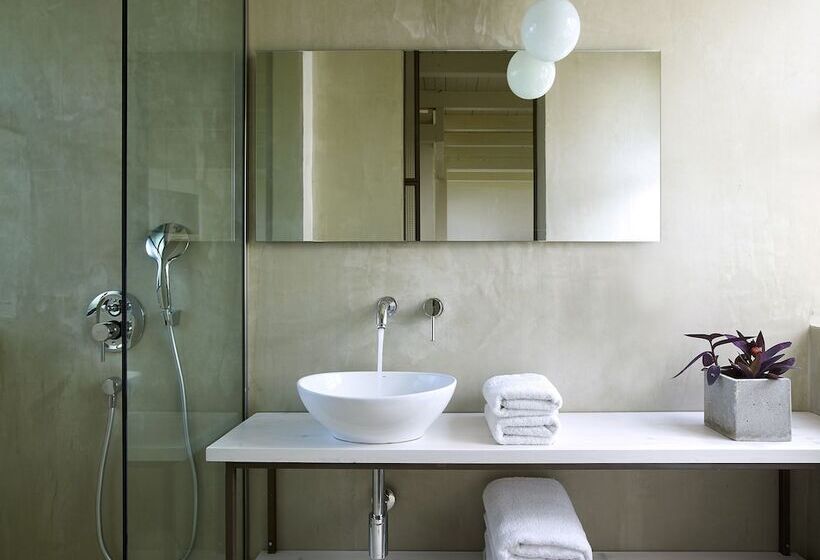 Iridachic Boutique Hotel & Spa