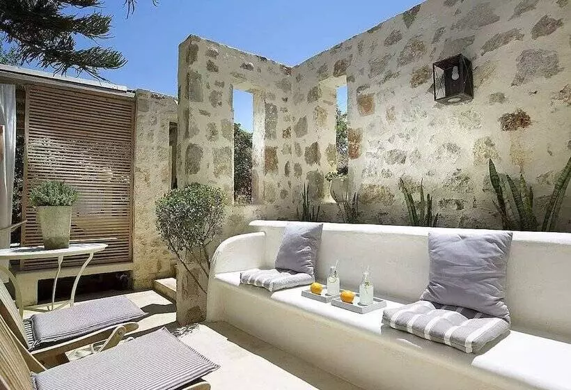 Iridachic Boutique Hotel & Spa