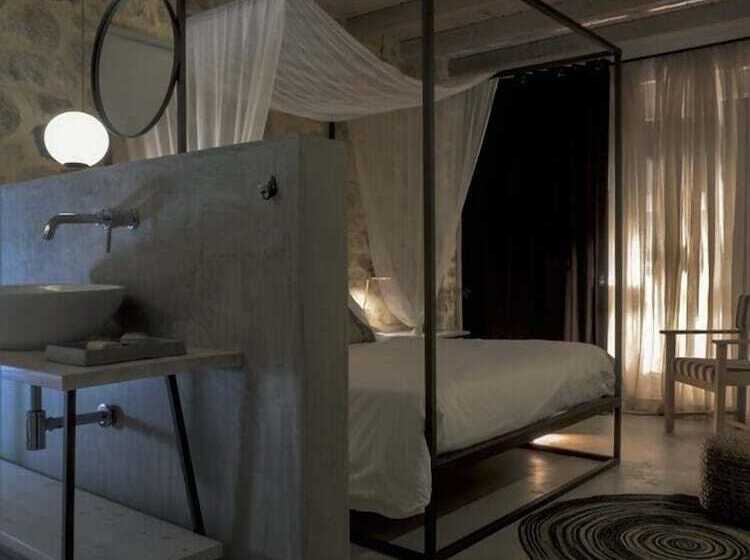 Iridachic Boutique Hotel & Spa