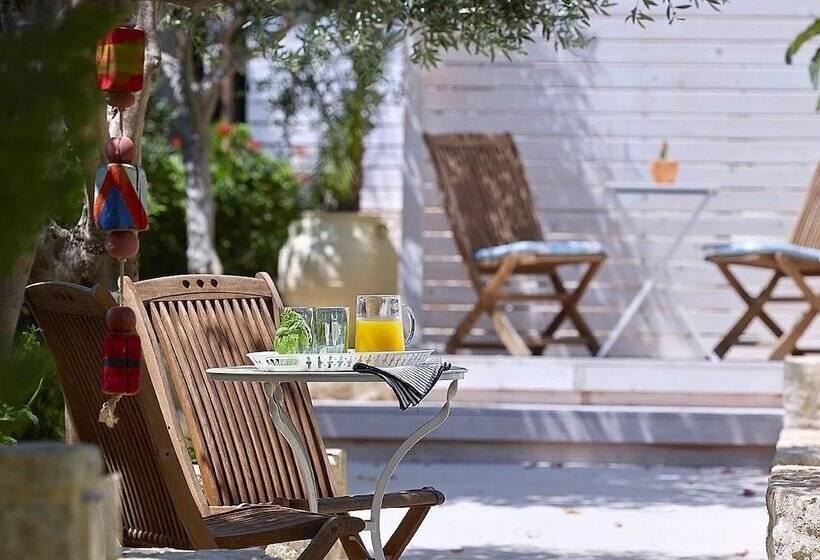 Iridachic Boutique Hotel & Spa