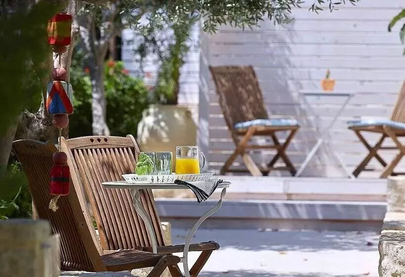 Iridachic Boutique Hotel & Spa