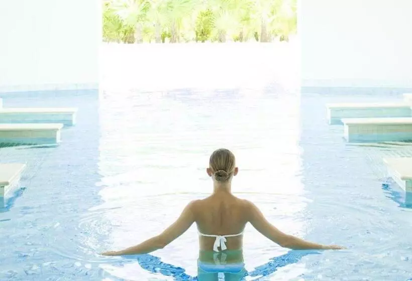 리조트 Excellence Playa Mujeres  All Inclusive  Adults Only