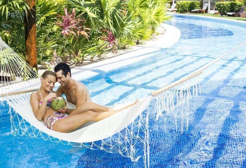 منتجع Excellence Playa Mujeres  All Inclusive  Adults Only