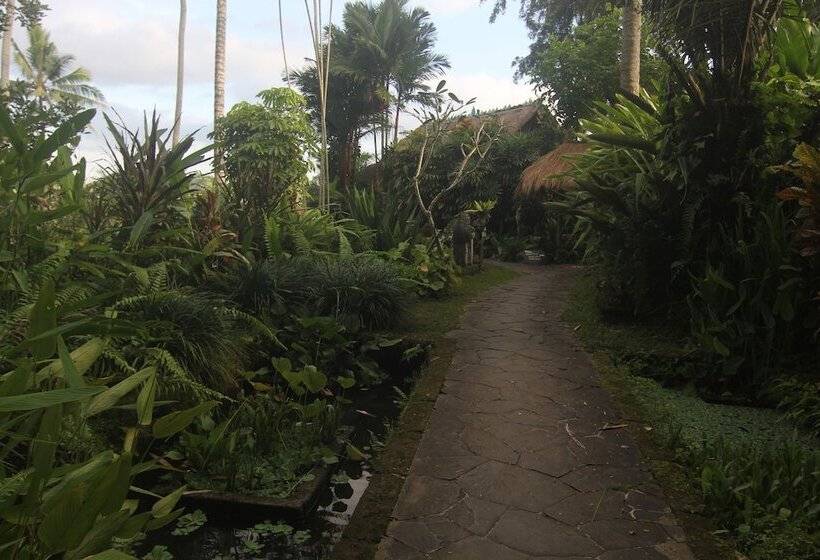 Taman Bebek Resort & Spa