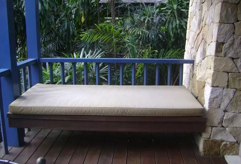 Taman Bebek Resort & Spa