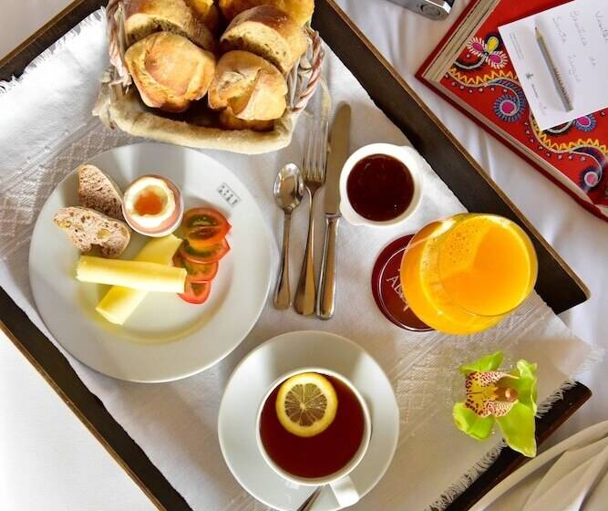 Casa Melo Alvim by Unlock Hotels