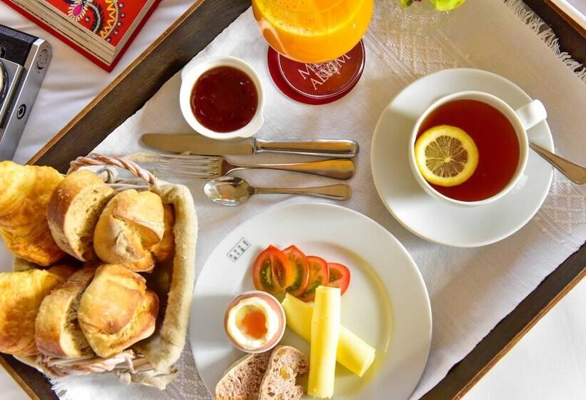 Casa Melo Alvim by Unlock Hotels