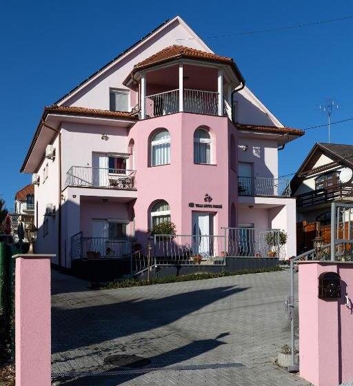 مبيت وإفطار Villa Lotus