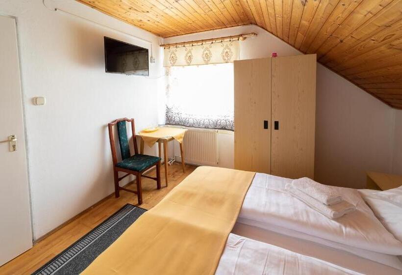 مبيت وإفطار Villa Lotus