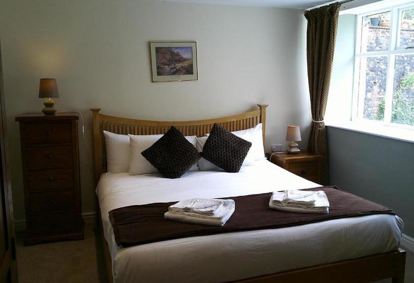 בית מלון כפרי The Crown