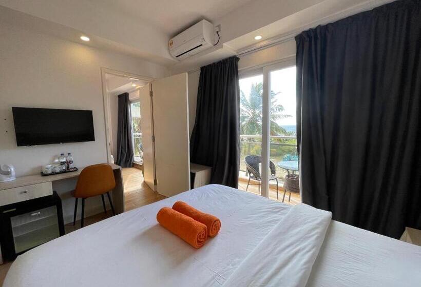 פנסיון Icom Marina Sea View