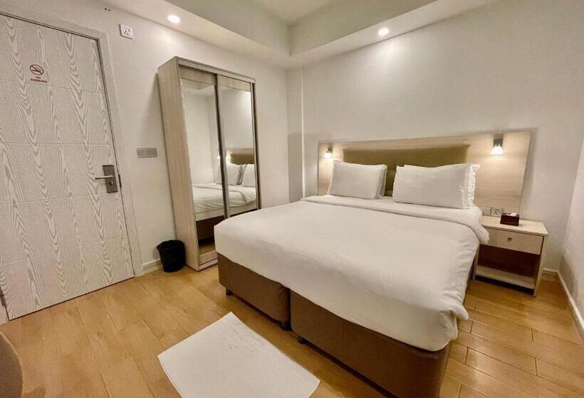 פנסיון Icom Marina Sea View