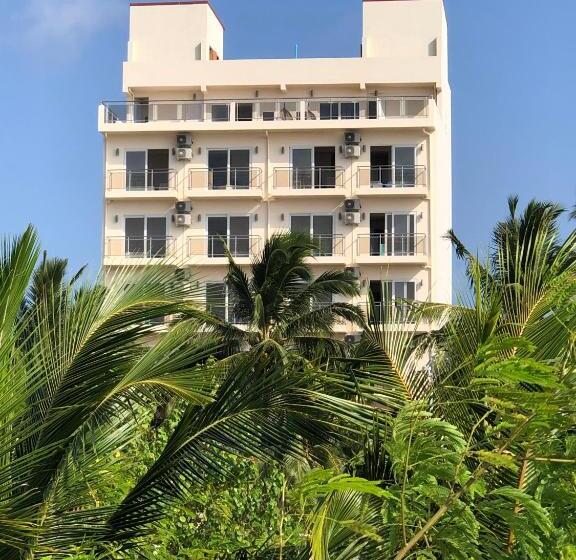 פנסיון Icom Marina Sea View