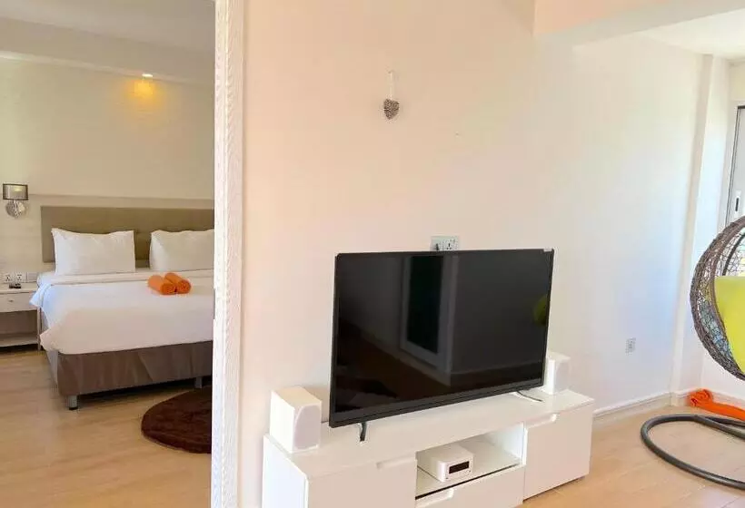 پانسیون Icom Marina Sea View