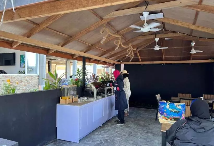 پانسیون Icom Marina Sea View