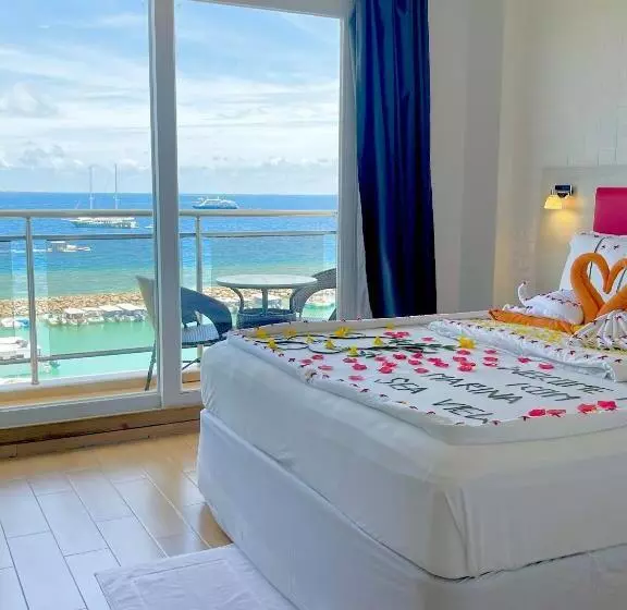 پانسیون Icom Marina Sea View