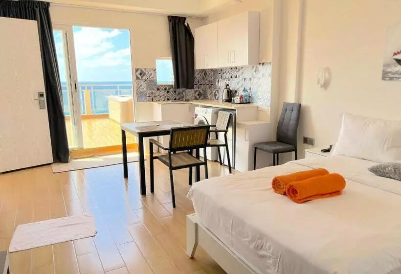 پانسیون Icom Marina Sea View