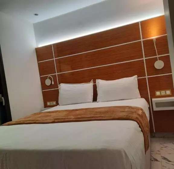 Appart Hotel Puerto Marino