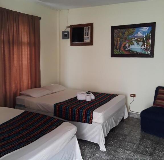 تختخواب و صبحانه El Almendro