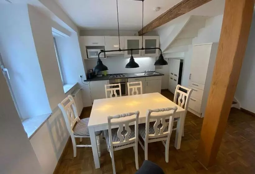 Hotelli Altes Pfarrhaus