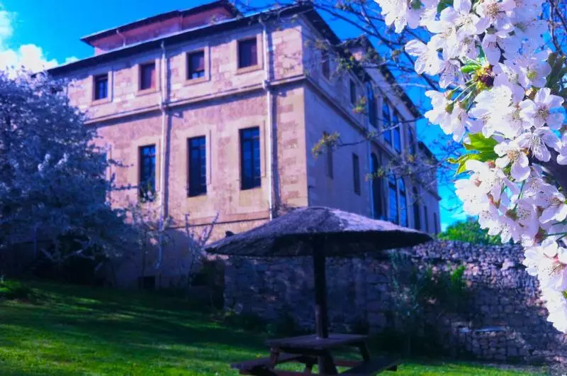 Hotelli Arte Y Natura Valdivielso