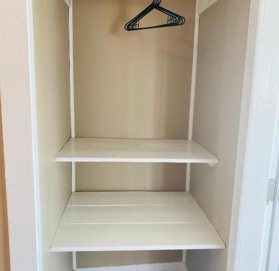 هتل Blue Sky Rentals Utila