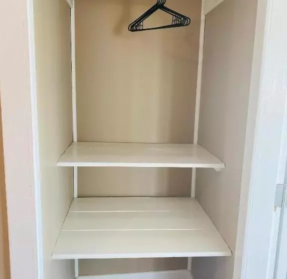 هتل Blue Sky Rentals Utila