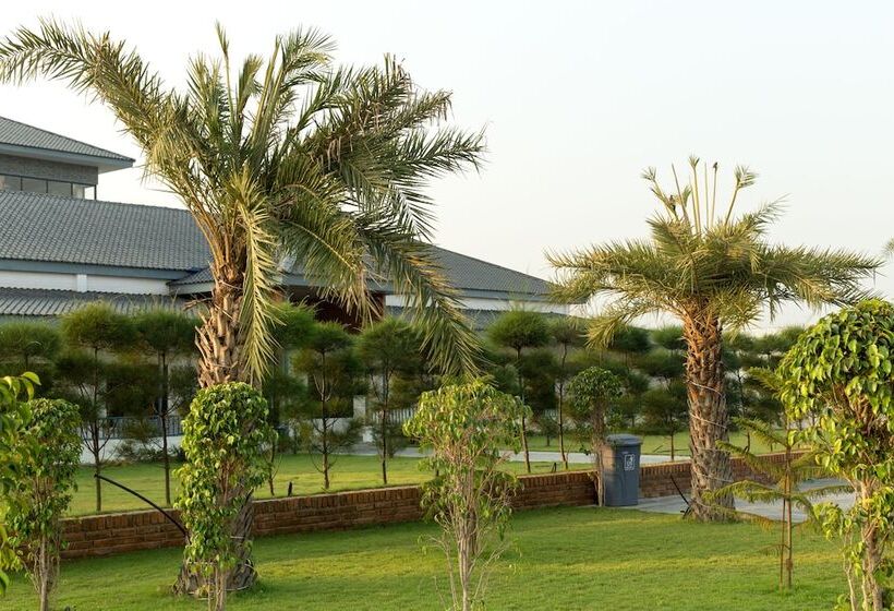 هتل Lumbini Palace Resort