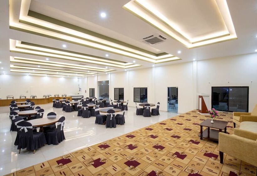 هتل Lumbini Palace Resort