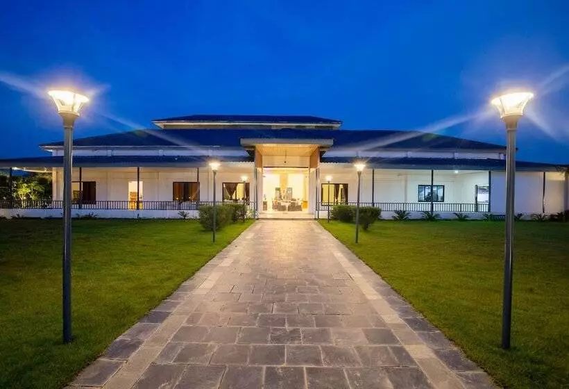هتل Lumbini Palace Resort