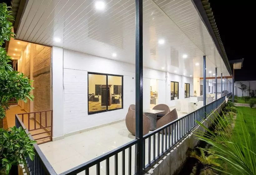 هتل Lumbini Palace Resort