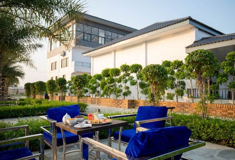 هتل Lumbini Palace Resort