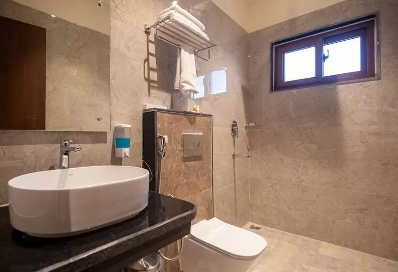 هتل Lumbini Palace Resort