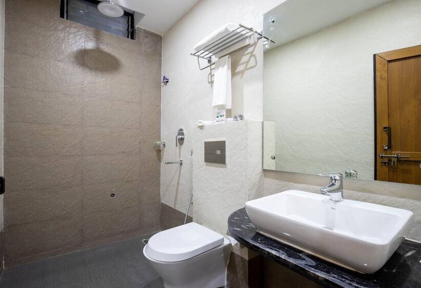 هتل Lumbini Palace Resort