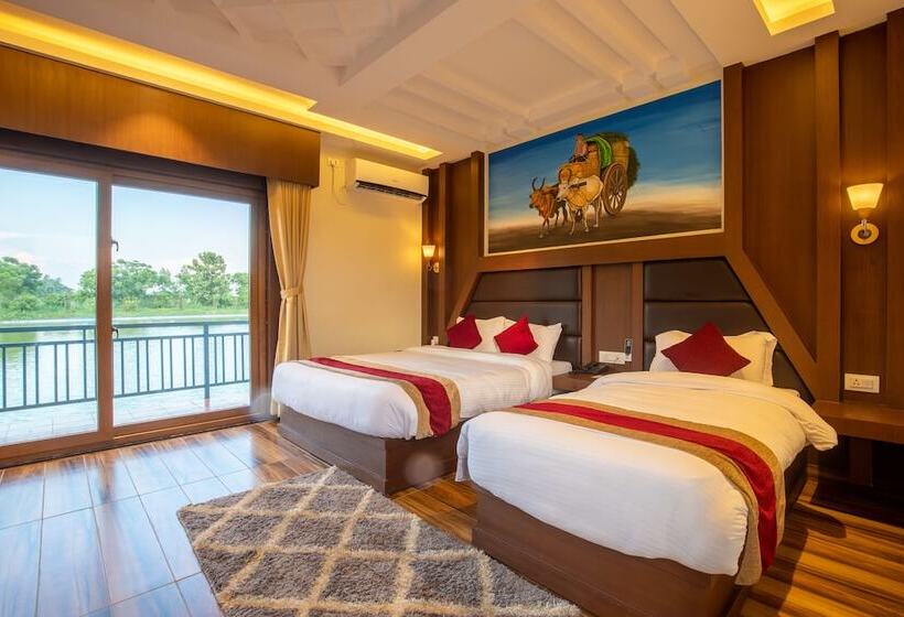 هتل Lumbini Palace Resort