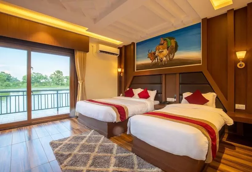 هتل Lumbini Palace Resort