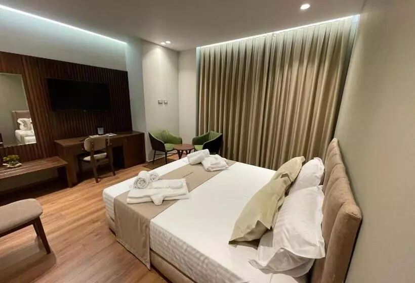 ホテル White Crown