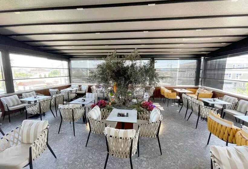 ホテル White Crown