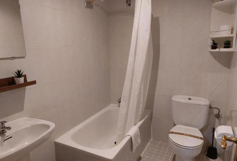 Pensão A Taberna De Gundián