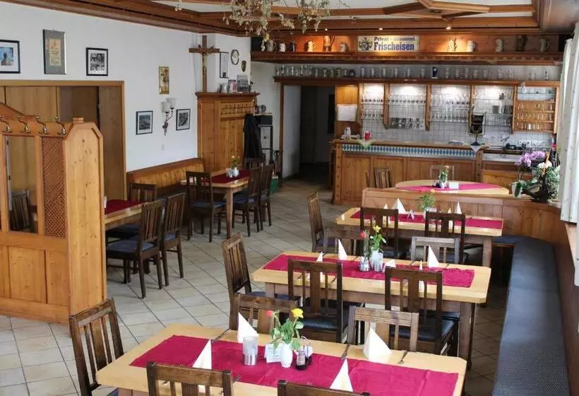 ペンション Brauerei Und Gasthof Frischeisen