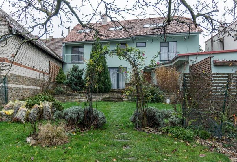 펜션 Penzion Blatnička