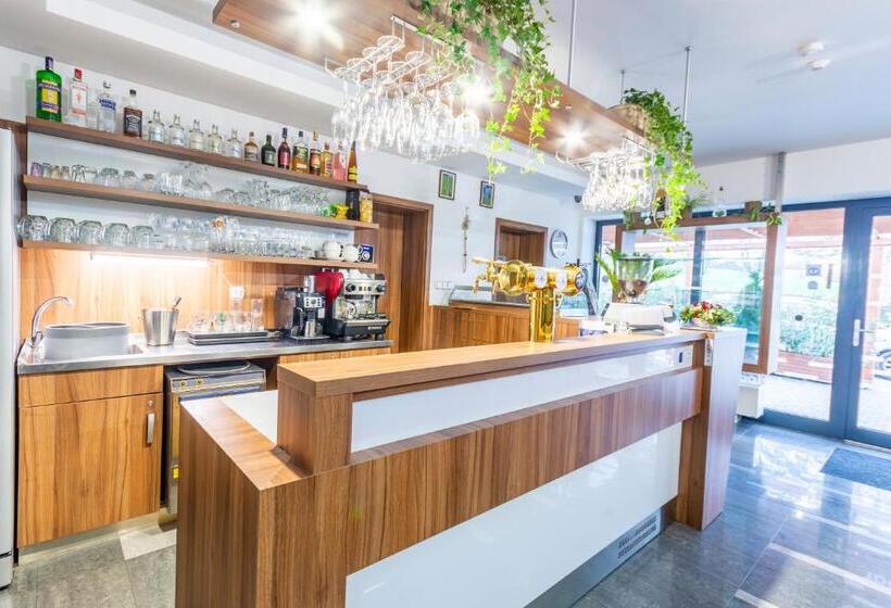 펜션 Penzion Blatnička