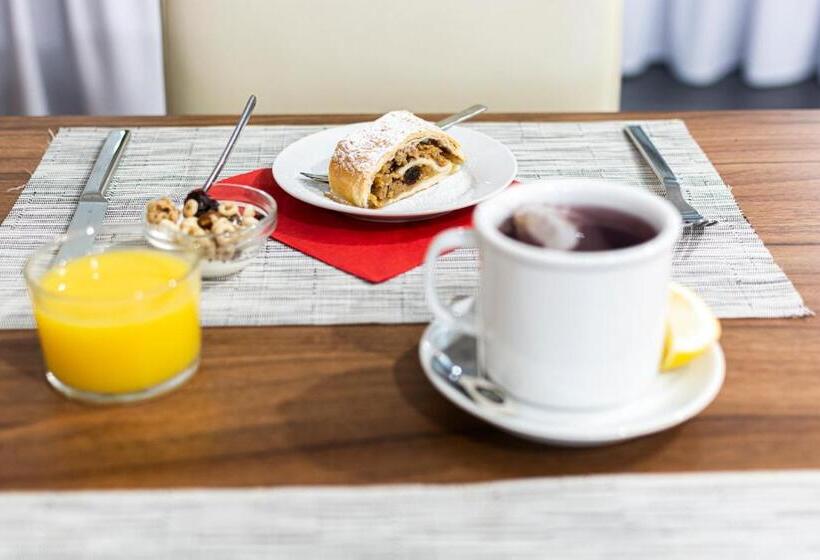 펜션 Penzion Blatnička