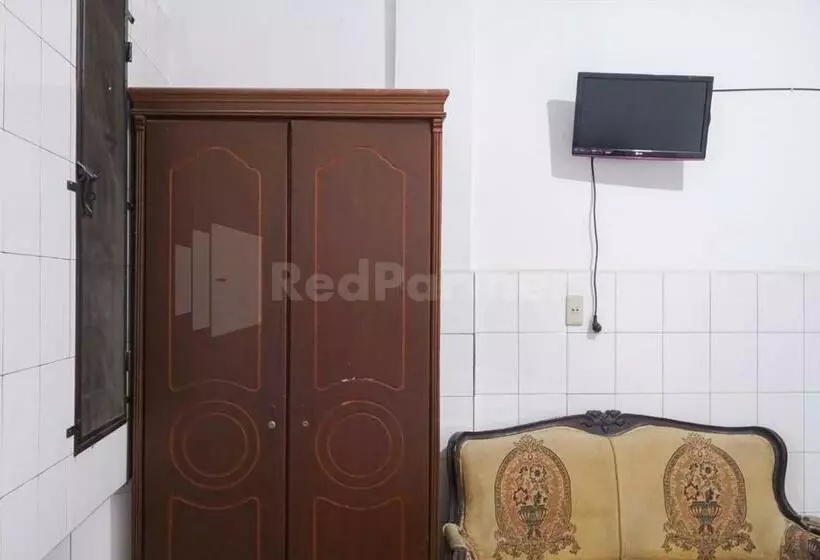 ホテル Edbert Guesthouse Near Lotte Grosir Medan Redpartner