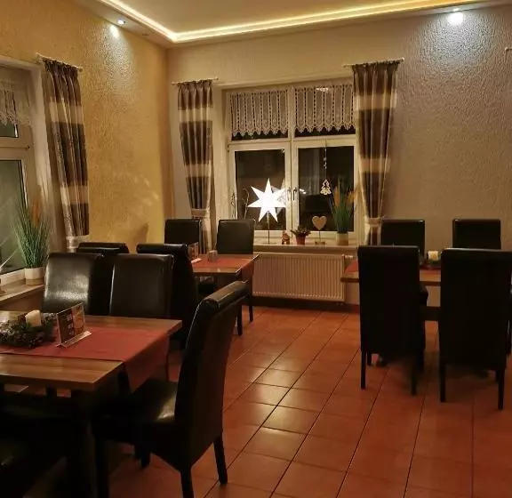 Hotelli Gasthaus Bodetal