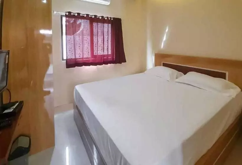 Hotelli Jatiwangi Syariah Guest House Mitra Reddoorz
