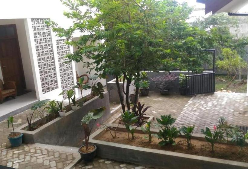 Hotel My Room Cepu Blora Redpartner