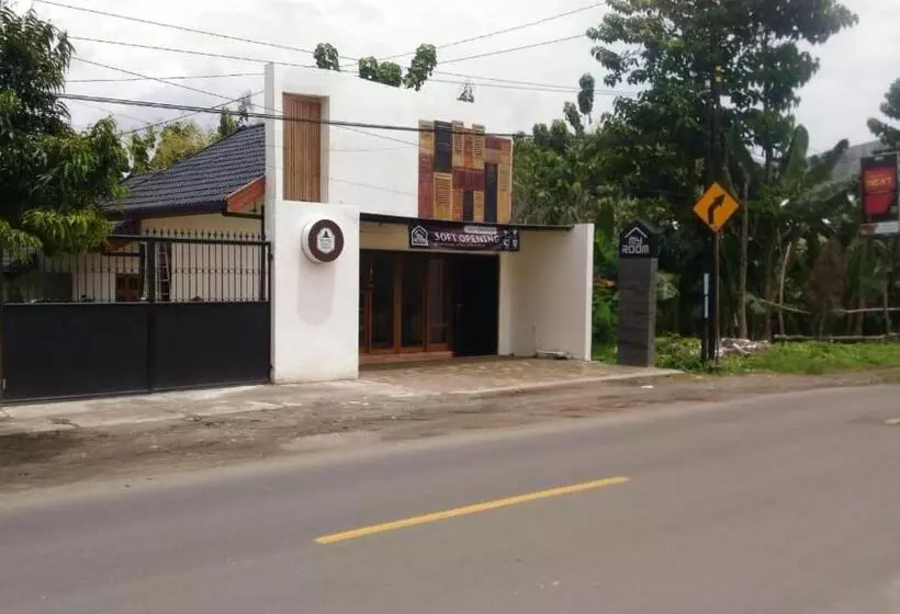 Hotel My Room Cepu Blora Redpartner