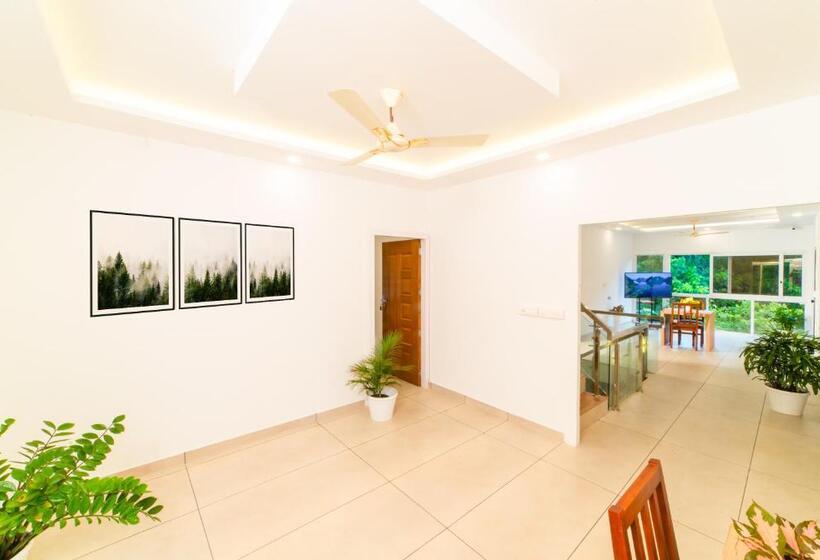 فندق Oceana Hills Residency