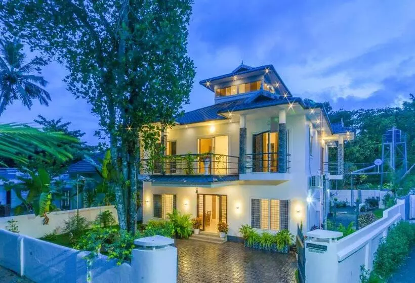 ホテル Oceana Hills Residency